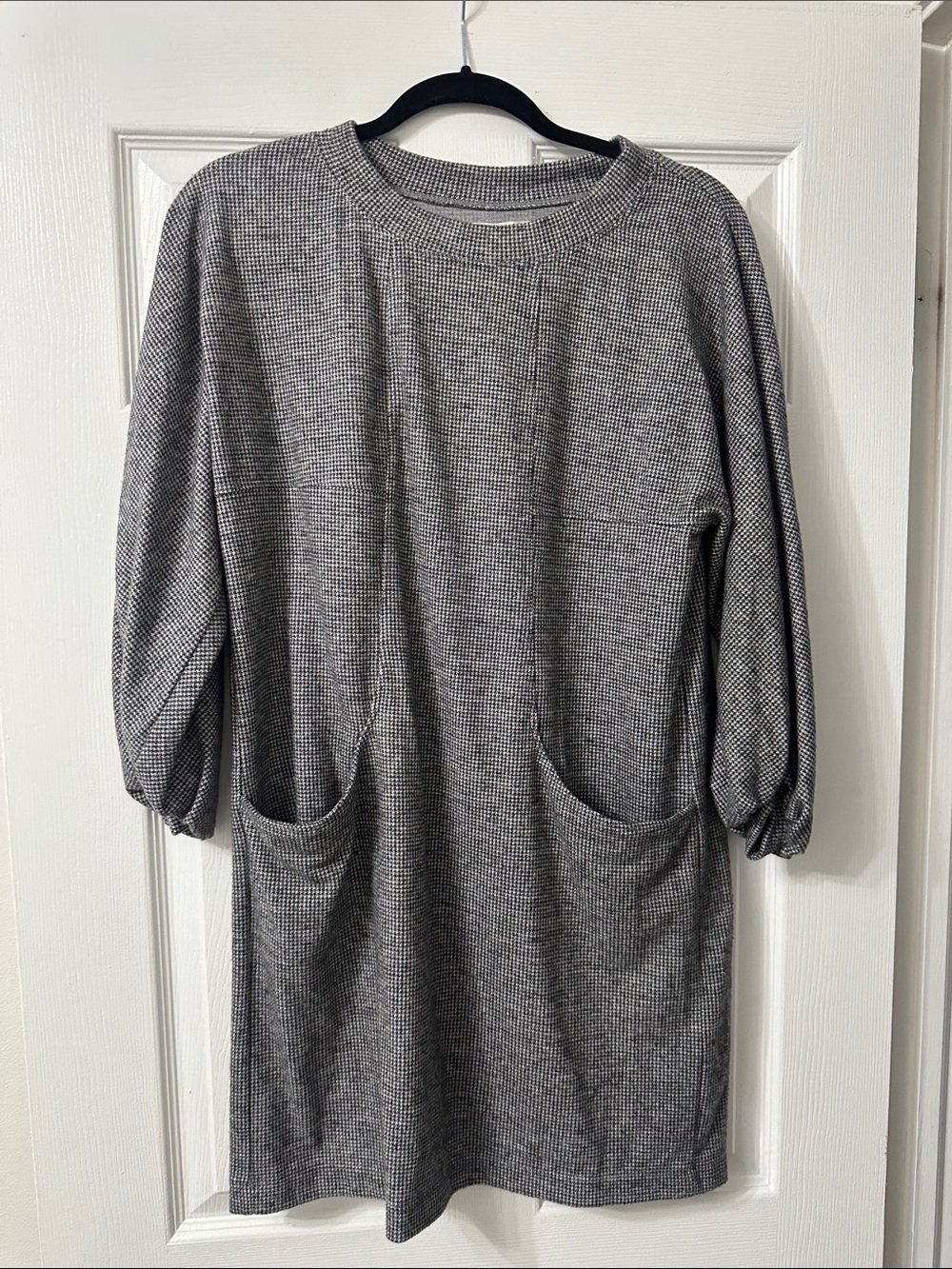 Max Studio Grey Houndstooth Knit Dress